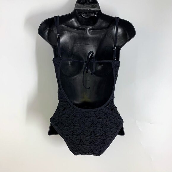 BECCA Women's Show‎ & Tell Crochet One Piece Swimsuit Size XS - Picture 2 of 12